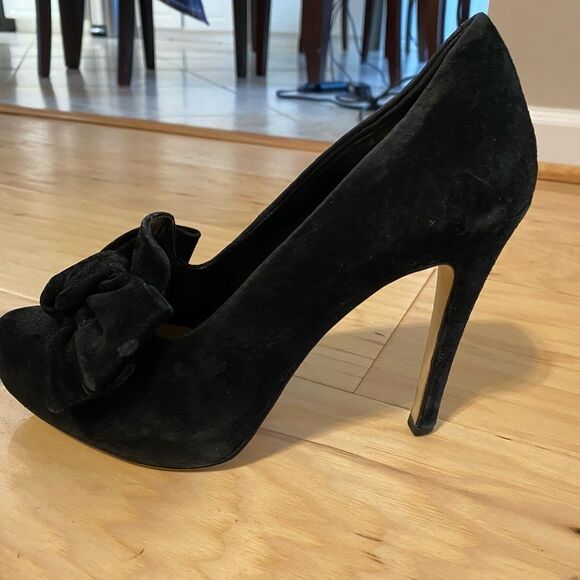 BCBGeneration Persia Bow Suede Pump size 6.5 - Picture 7 of 11